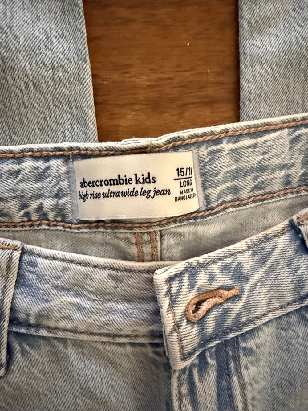 Abercrombie high rise ultra wide leg jean 15/16 long - Picture 2 of 4